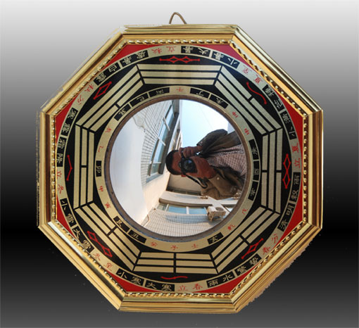 凸镜凹镜平面镜在家居风水中所扮演的角色